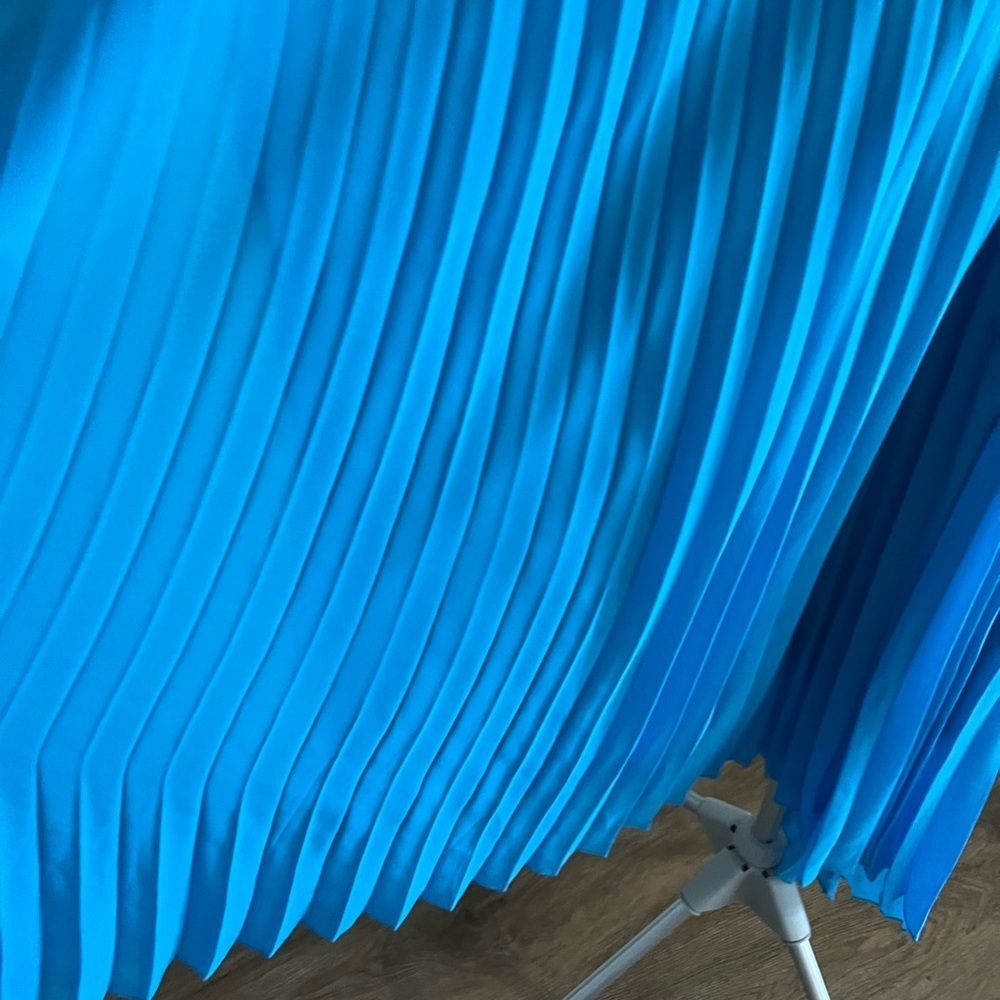 Cato Vibrant Blue Pleated Dress - Picture 4 of 6